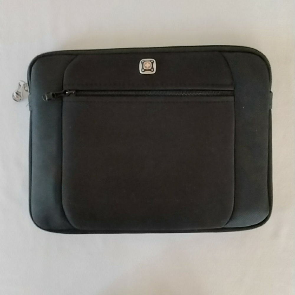 Swiss Gear Wenger 10” Tablet Padded Sleeve
